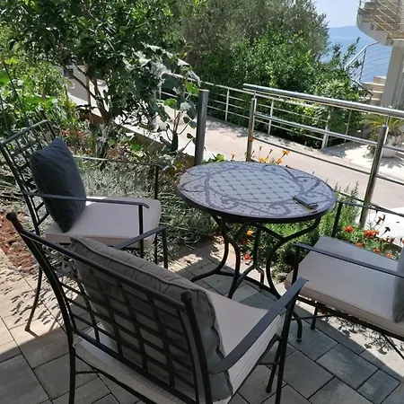Apartmani Marinovic Podgora Exterior photo