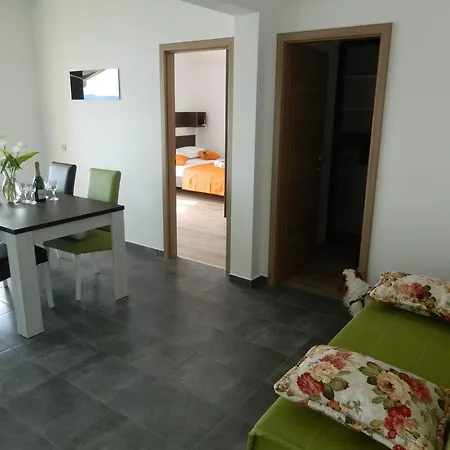 Apartmani Marinovic Podgora Exterior photo