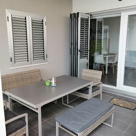 Apartmani Marinovic Podgora Exterior photo