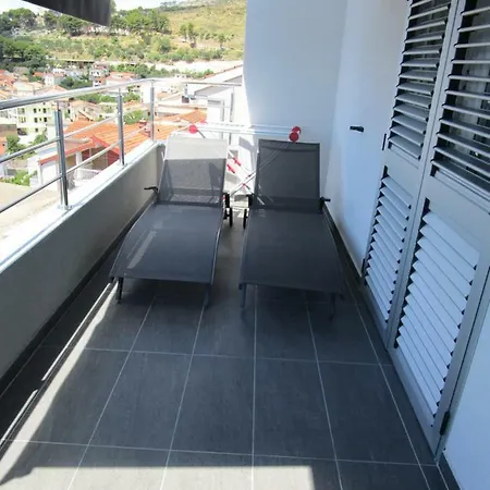 Apartmani Marinovic Podgora Exterior photo