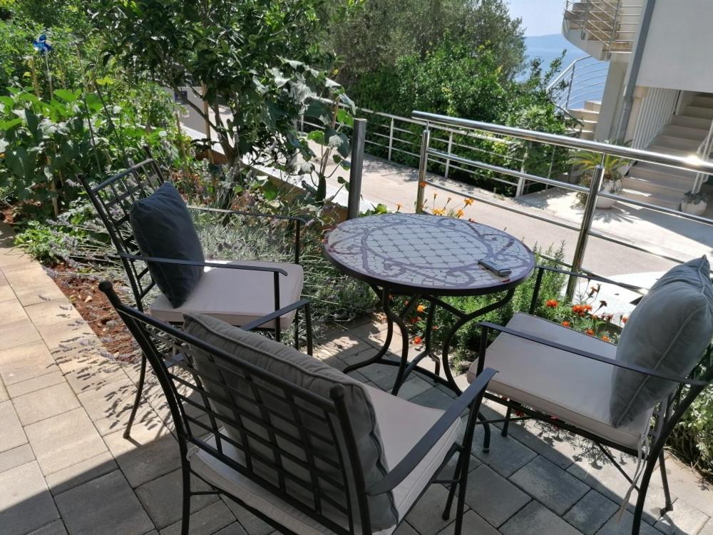 Apartmani Marinovic Apartment *